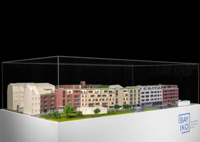 Unser Real-Architektur-Modellbau-Objekt vor schwarzem Hintergrund